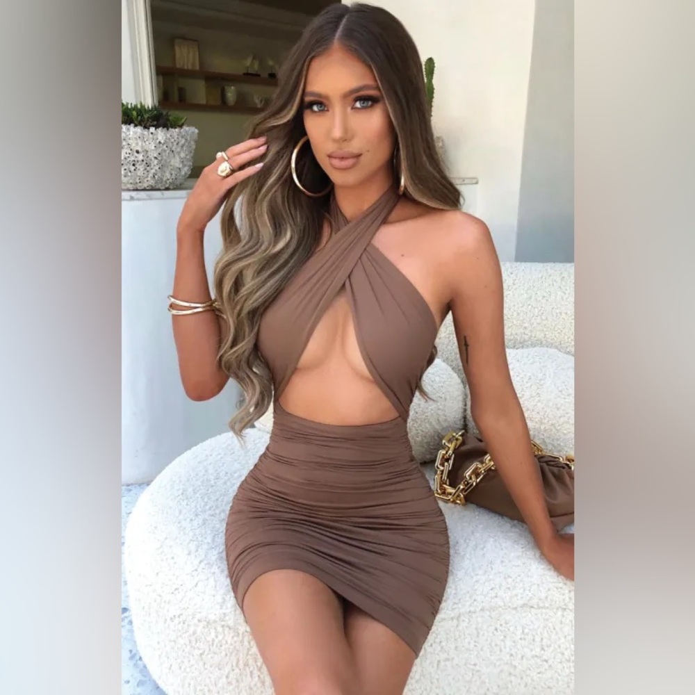 NWT Babyboo Dominique Mini Dress in Chocolate Size Medium
